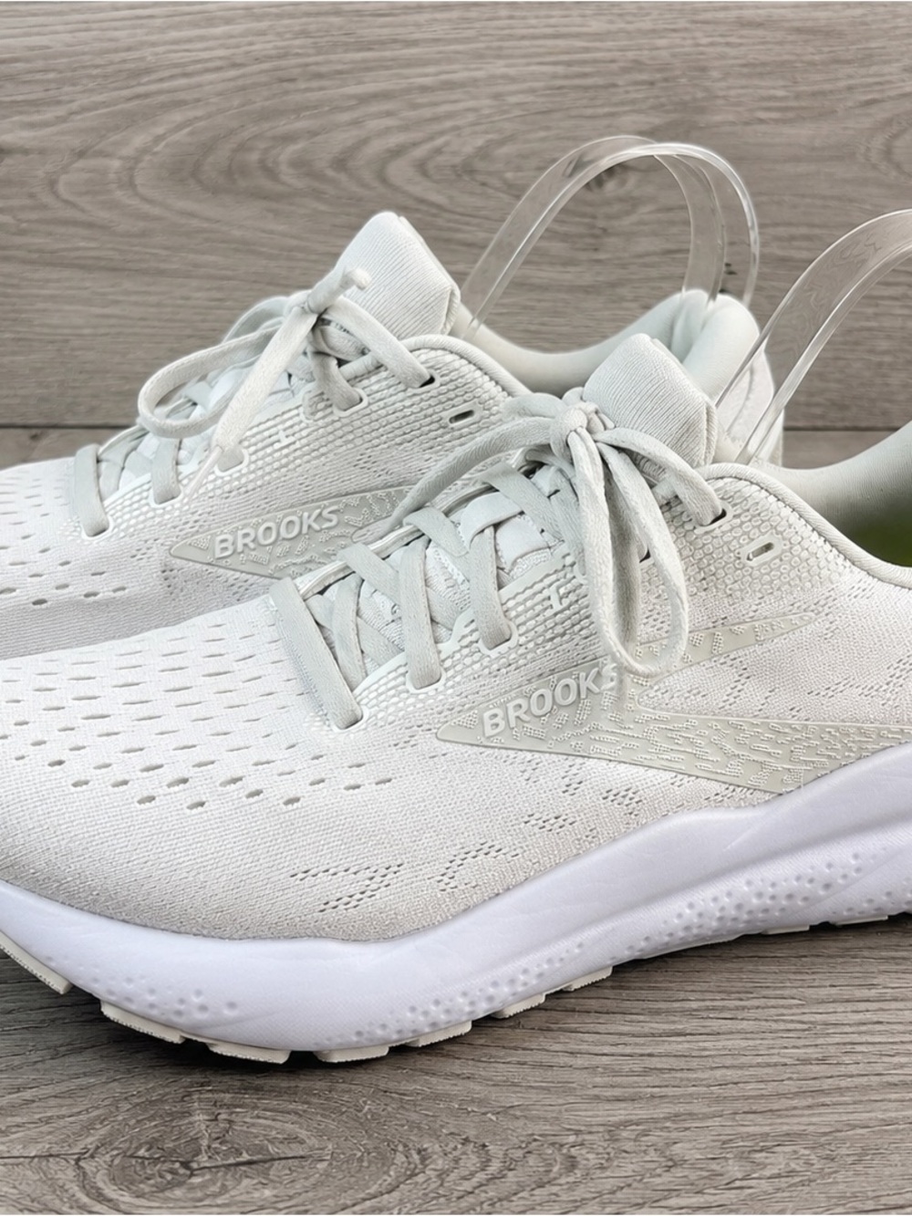 Brooks Ghost 16 Women's White Running Sneakers Running Size 10 Comfort Casual - Picture 2 of 16